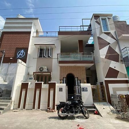 Kr Homestay Tiruvannāmalai Exteriér fotografie